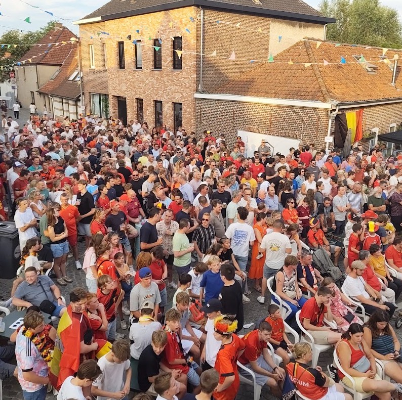 WK op groot scherm